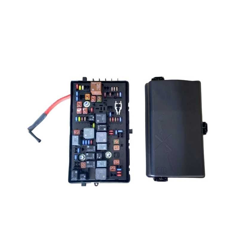 Opel Insignia A Sigorta Kutusu Ön ( Tanım A3X )