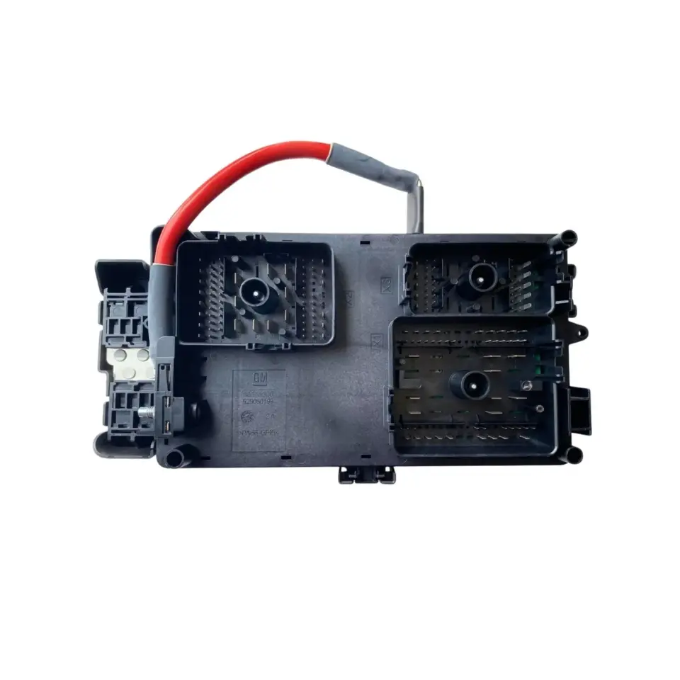 Opel Insignia A Sigorta Kutusu Ön ( Tanım A3X )