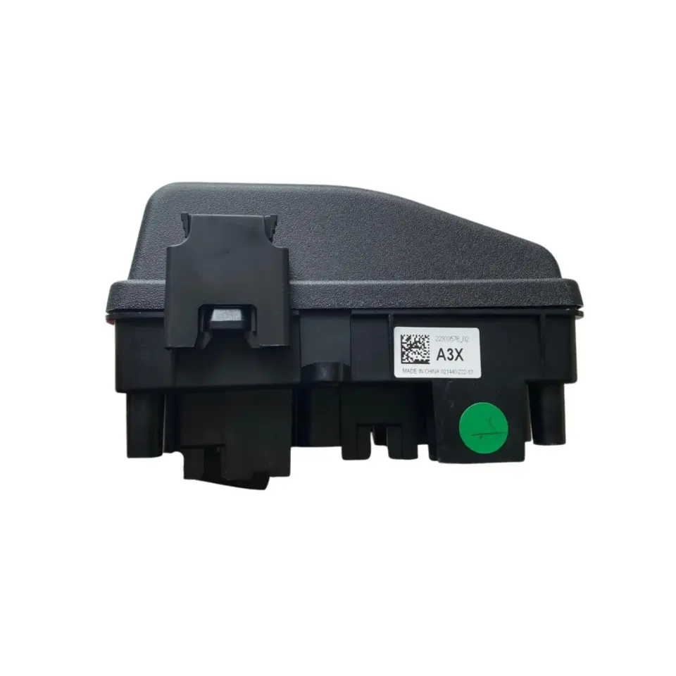 Opel Insignia A Sigorta Kutusu Ön ( Tanım A3X )