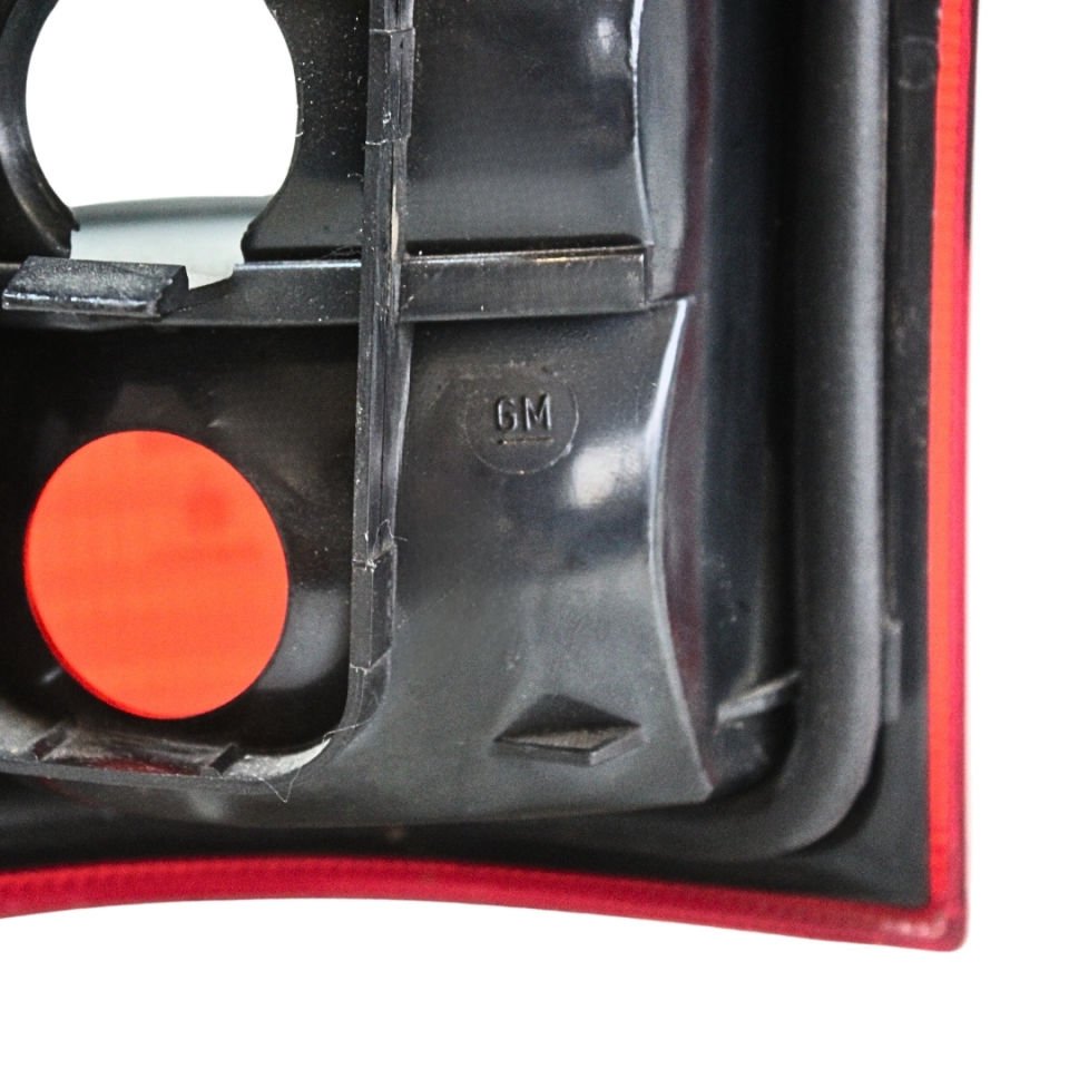 Opel Omega A Sağ Arka Stop Lambası ( Station Wagon ) - Orijinal 90397774