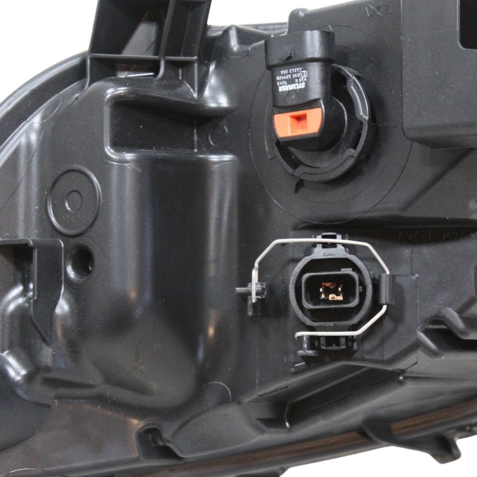 Opel Astra J Sinyalli Sağ Ön Sis Lambası ( 2 Soketli ) - Orijinal 13293619