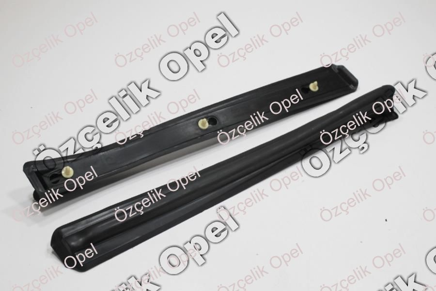 OPEL VECTRA B ORTA DİREK DIŞ KAPLAMA LASTİĞİ SOL  - ÖZÇ MARKA 122779