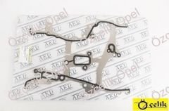 OPEL ASTRA J / CORSA D / CORSA E / İNSİGNİA / MOKKA / MERİVA B / CHEVROLET CRUZE / AVEO T300 ÖN KAPAK ÇONTASI - AKD MARKA 638130