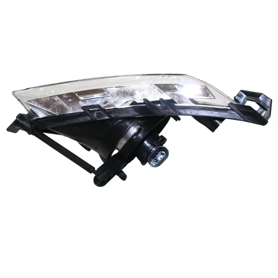 Opel Insignia A 1.8 Benzinli Sis Fari Sağ - Yan Sanayi 13226829